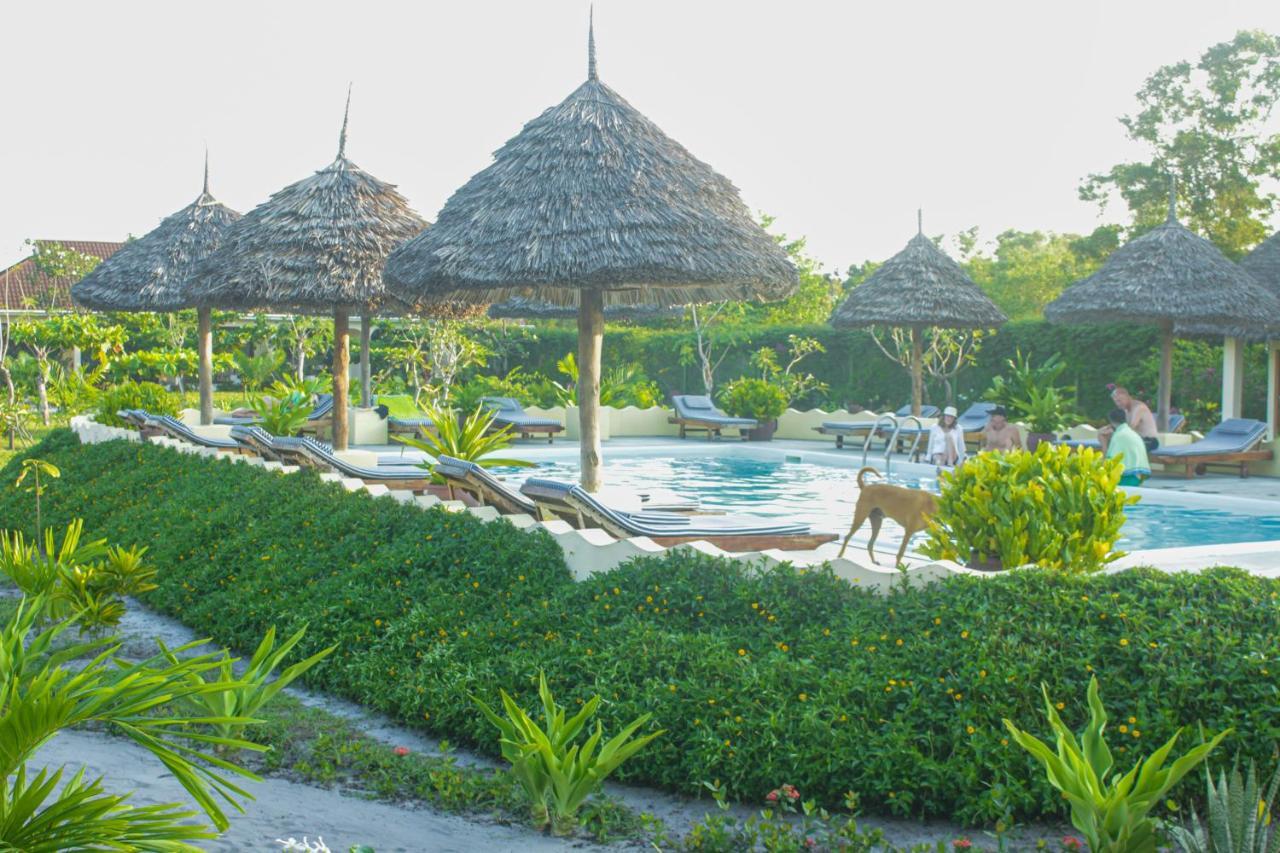 Butiama Bustani Hotel Килиндони Экстерьер фото